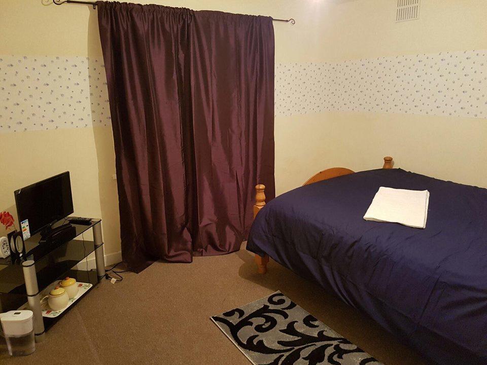 Sweet Guest House Chatham Чатъм Екстериор снимка