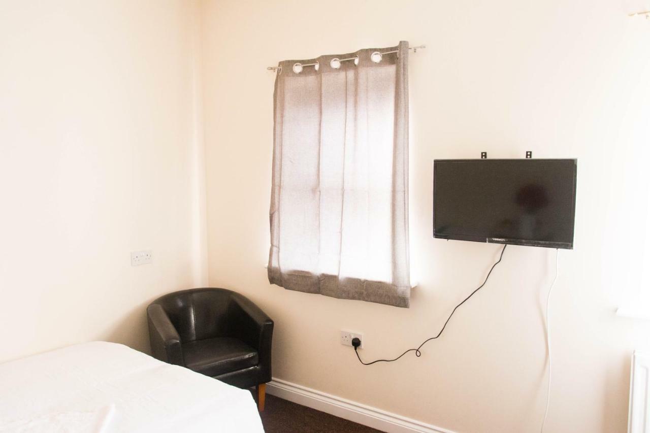 Sweet Guest House Chatham Чатъм Екстериор снимка