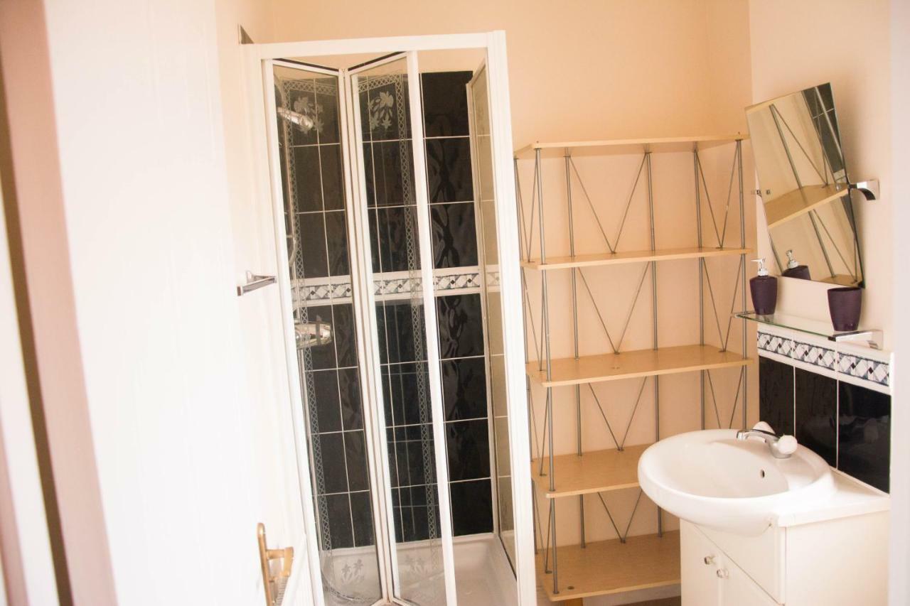 Sweet Guest House Chatham Чатъм Екстериор снимка